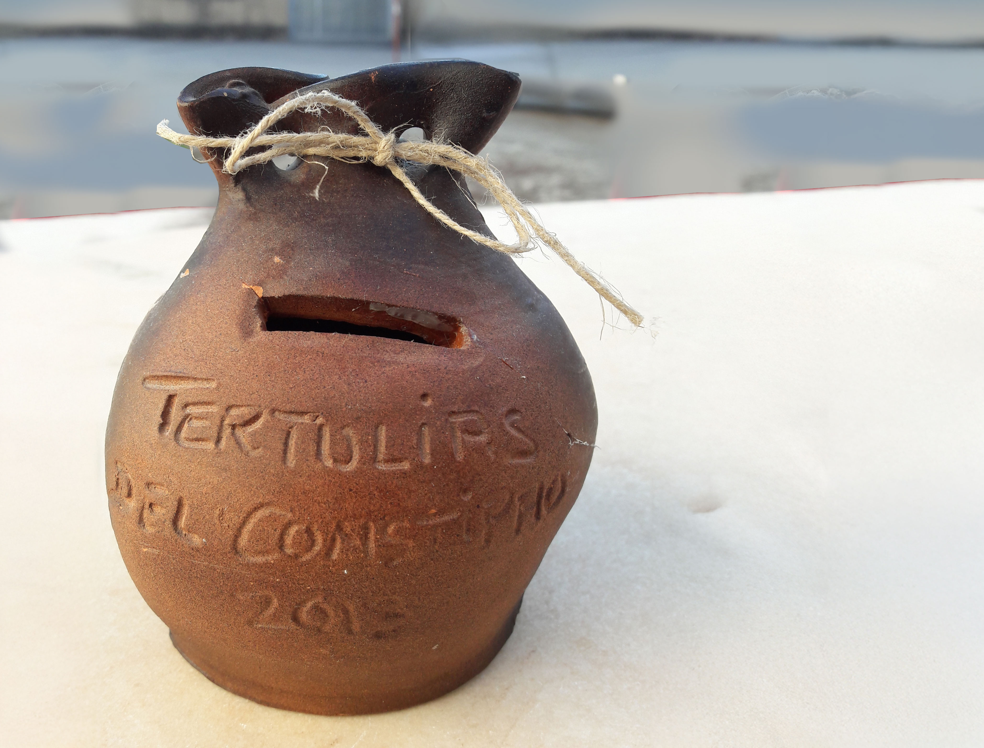 Hucha personalizada cerámica. Alfarería Velasco